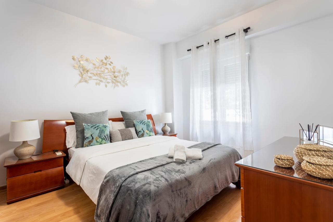 Precioso Piso Moderno: Terraza, A/C, Netflix, Wifi Apartment Valencia Exterior photo